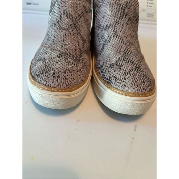 Bob’s Snakeprint Ankle Boots - Picture 2 of 6